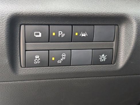 Certified 2025 Nissan Kicks Play S image 23