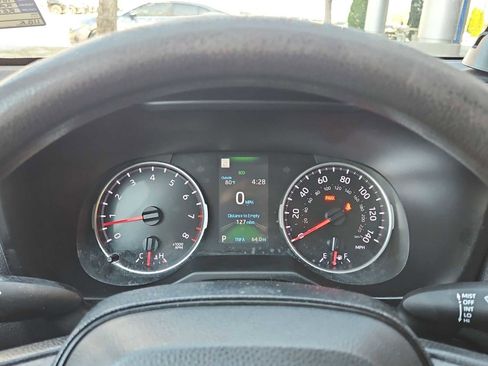 Used 2021 Toyota RAV4 LE image 32