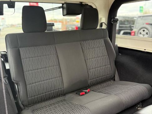 Used 2012 Jeep Wrangler Sahara w/ Connectivity Group image 12