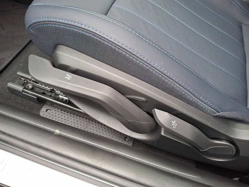 Certified 2025 MINI Cooper S image 12