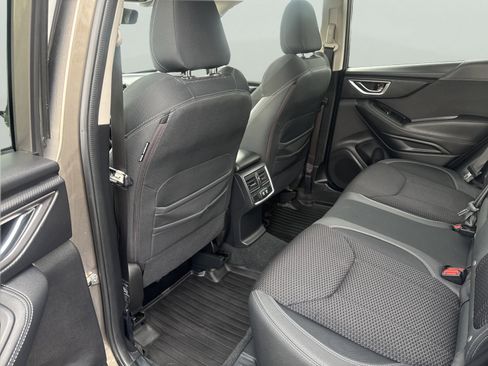 Used 2019 Subaru Forester Premium AWD/4WD image 11