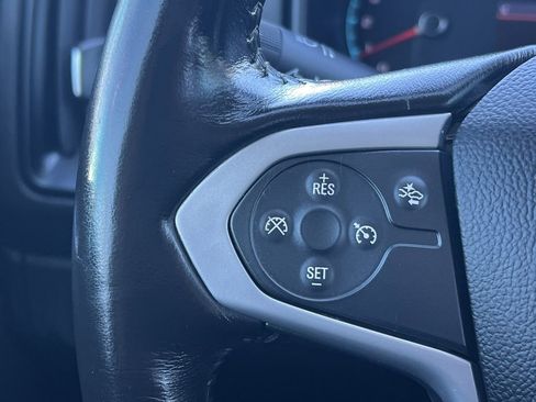 Used 2019 Chevrolet Colorado LT w/ Safety Package image 11