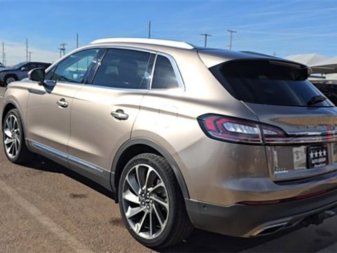 Used 2020 Lincoln Nautilus Reserve w/ Equipment Group 202A image 8