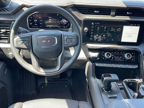 New 2026 GMC Sierra 1500 AT4 w/ AT4 Premium Package AWD/4WD image 15
