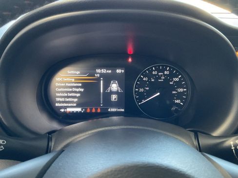 Used 2024 Nissan Kicks SR image 14