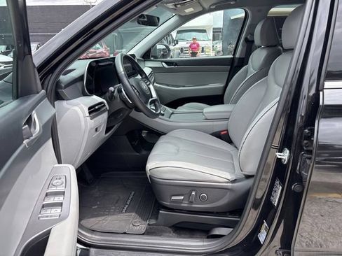 Used 2025 Hyundai Palisade SEL FWD image 15