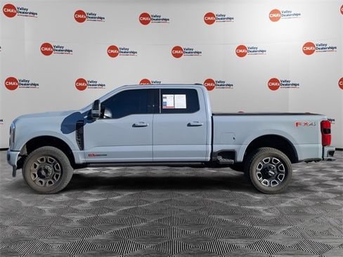 Used 2025 Ford F250 Platinum image 8