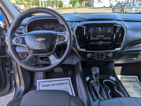 Used 2021 Chevrolet Traverse LS FWD image 44
