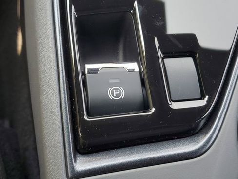 Used 2025 Subaru Crosstrek 2.5i Sport w/ Popular Package #4A image 30