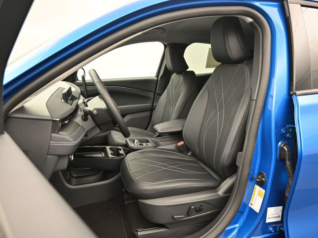 Used 2025 Ford Mustang Mach-E Select w/ Comfort Package Lite RWD image 10