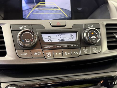Used 2014 Honda Odyssey Touring image 22