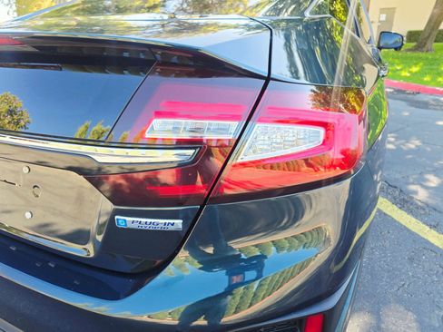 Used 2018 Honda Clarity Plug-In Hybrid image 46