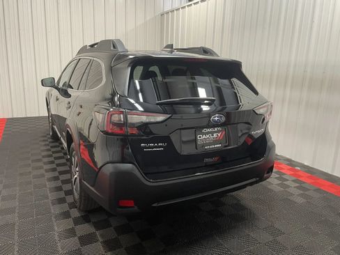 Used 2024 Subaru Outback Premium AWD/4WD image 12
