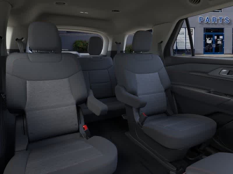 Used 2026 Ford Explorer Active RWD image 8