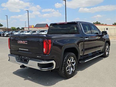 Used 2025 GMC Sierra 1500 SLT RWD image 4