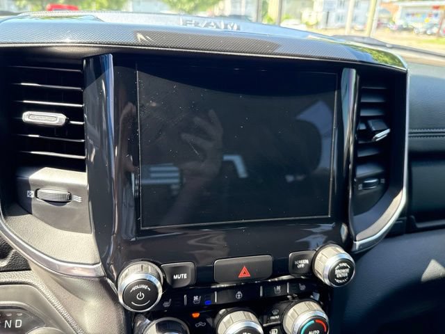 Used 2021 RAM 1500 Laramie w/ Sport Appearance Package AWD/4WD image 22