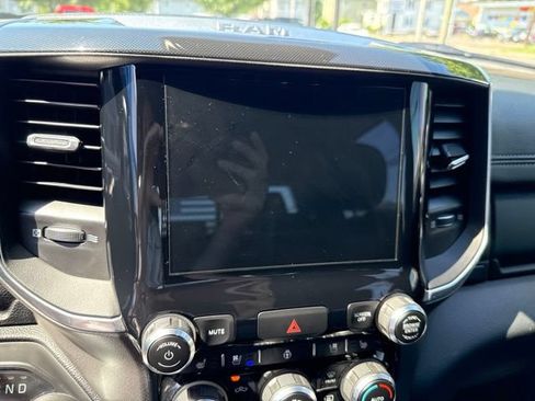 Used 2021 RAM 1500 Laramie w/ Sport Appearance Package AWD/4WD image 22