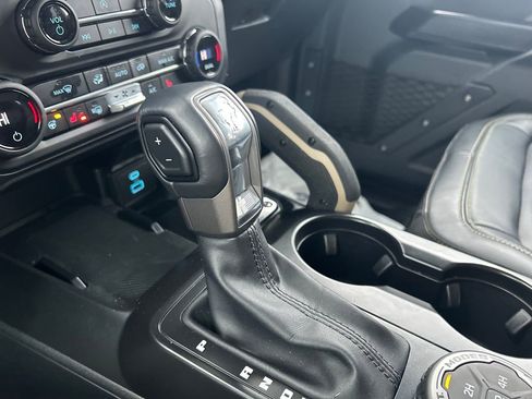 Certified 2025 Ford Bronco Badlands image 30