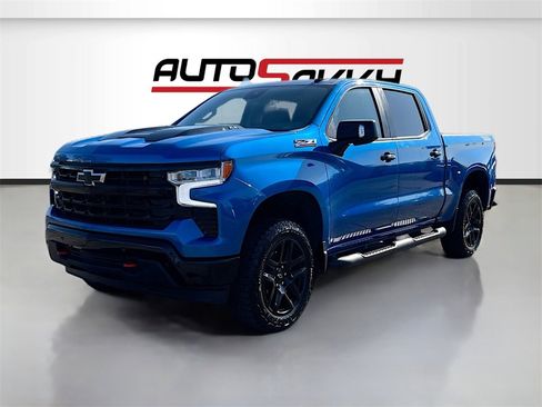 Used 2024 Chevrolet Silverado 1500 LT Trail Boss w/ LT Trail Boss Premium Package image 3