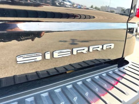 Used 2024 GMC Sierra 1500 Denali AWD/4WD image 33