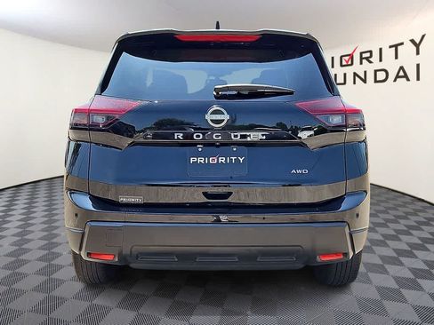 Used 2025 Nissan Rogue SV AWD/4WD image 5