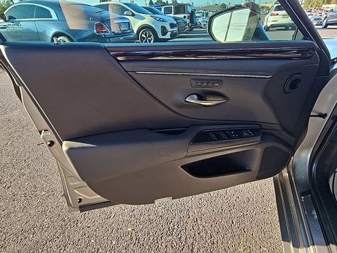 Used 2021 Lexus ES 350 w/ Premium Package image 16