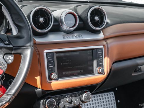 Used 2015 Ferrari California T image 11