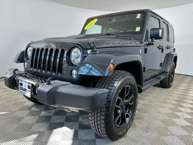 Used 2017 Jeep Wrangler Unlimited Sahara AWD/4WD image 3