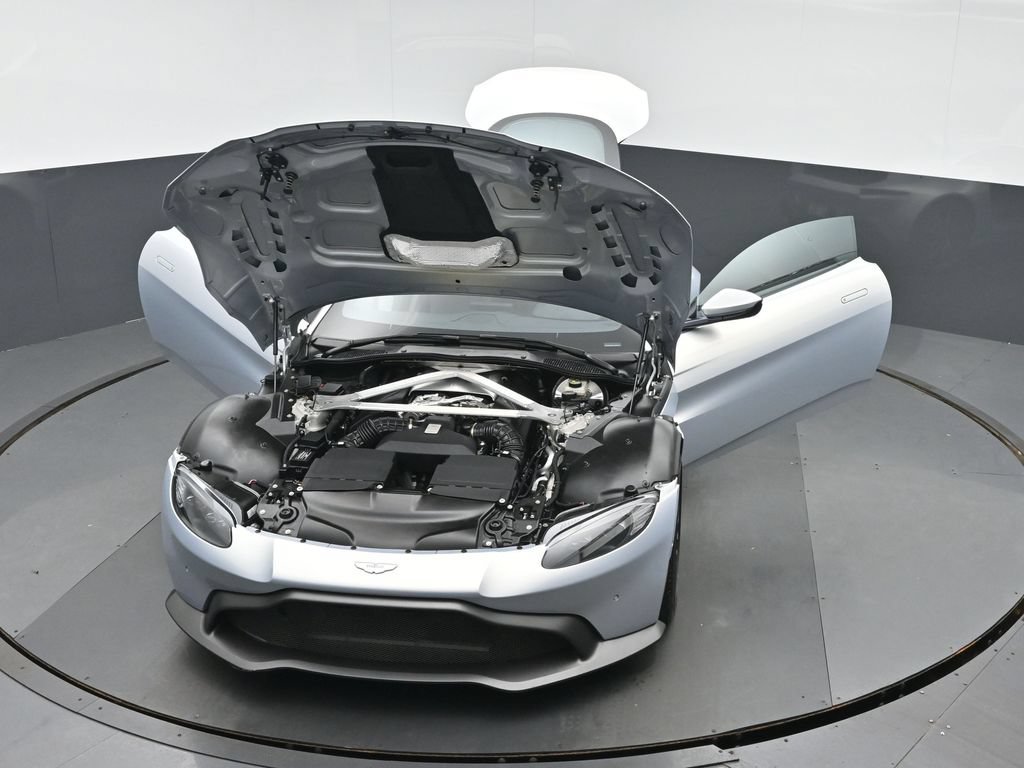 Used 2020 Aston Martin V8 Vantage Coupe RWD image 40