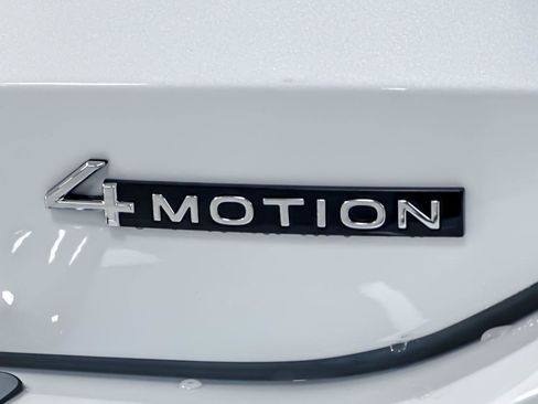 New 2026 Volkswagen Tiguan SEL R-Line AWD/4WD image 26