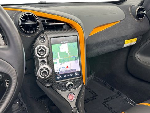 Used 2022 McLaren 720S Performance RWD image 12