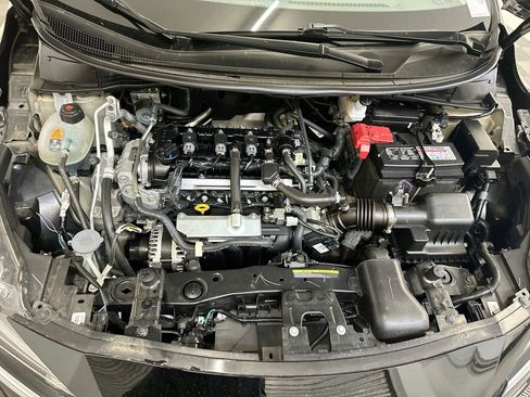 Used 2025 Nissan Versa SV FWD image 33