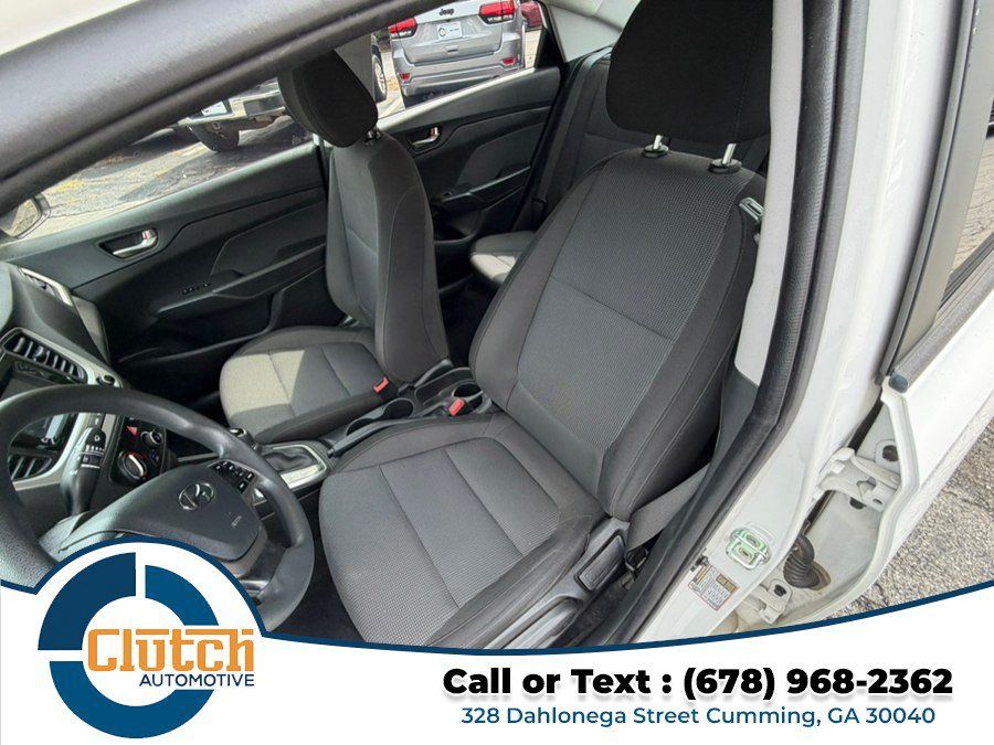 Used 2020 Hyundai Accent SE FWD image 13