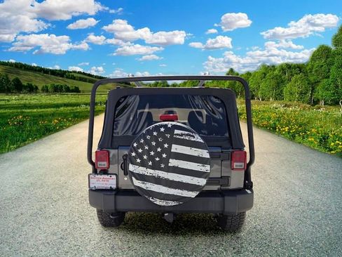 Certified 2018 Jeep Wrangler Sport AWD/4WD image 5