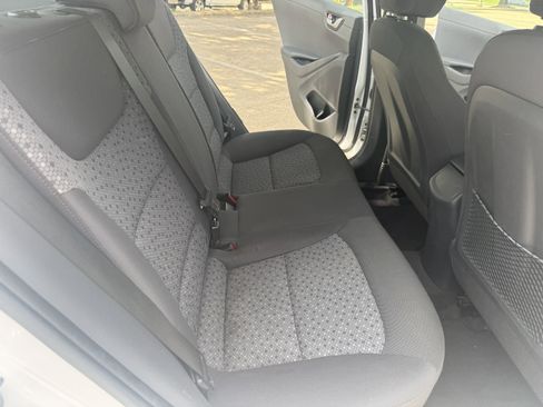 Used 2018 Hyundai Ioniq Blue FWD image 14