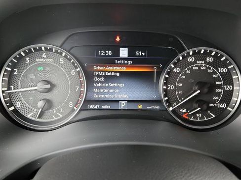 Certified 2024 Nissan Armada Platinum w/ Captain's Chairs Package image 29