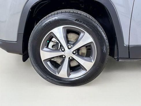 Certified 2022 Jeep Cherokee Limited AWD/4WD image 27