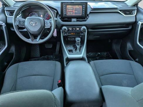 Used 2019 Toyota RAV4 LE image 16