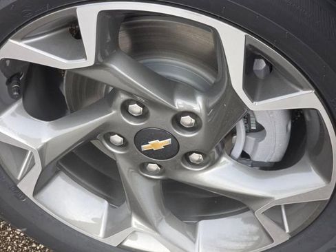 New 2026 Chevrolet Trax LT w/ Sunroof Package image 14