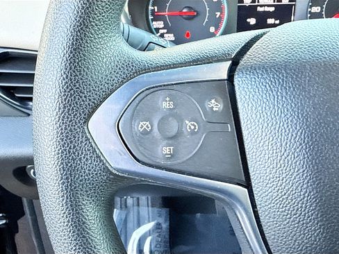 Used 2023 Chevrolet Traverse LS image 36