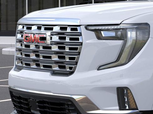 New 2026 GMC Acadia Denali w/ Super Cruise Package FWD image 37
