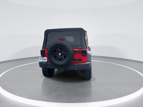 Used 2017 Jeep Wrangler Unlimited Sport image 8