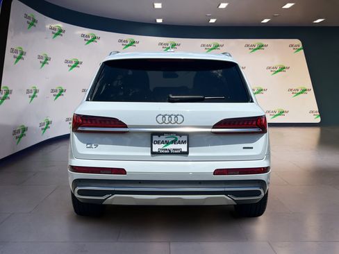 Used 2022 Audi Q7 Premium Plus image 6