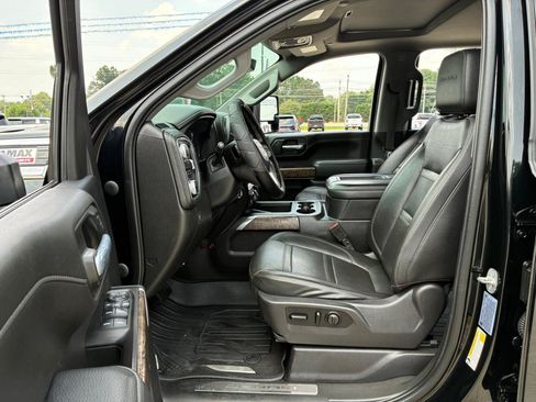 Used 2021 GMC Sierra 3500 Denali w/ Denali Ultimate Package AWD/4WD image 13