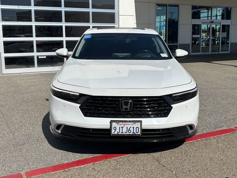 Used 2024 Honda Accord Touring image 2