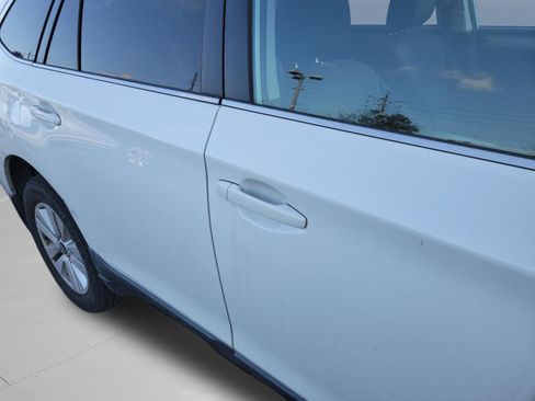 Used 2015 Subaru Outback 2.5i Premium image 15