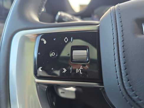 Used 2023 Land Rover Range Rover SE image 32