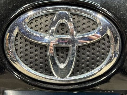 Used 2016 Toyota RAV4 LE image 29