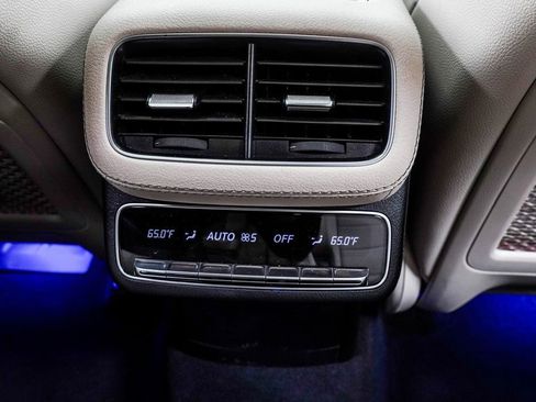 Used 2025 Mercedes-Benz GLS 450 4MATIC image 20