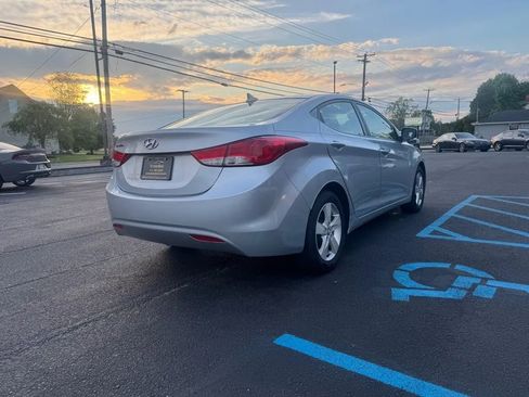 Used 2011 Hyundai Elantra GLS w/ Preferred Equipment Pkg 3 FWD image 3